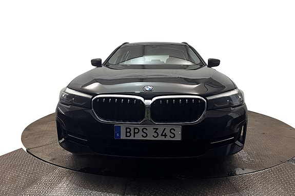 BMW 520d 3 of 30