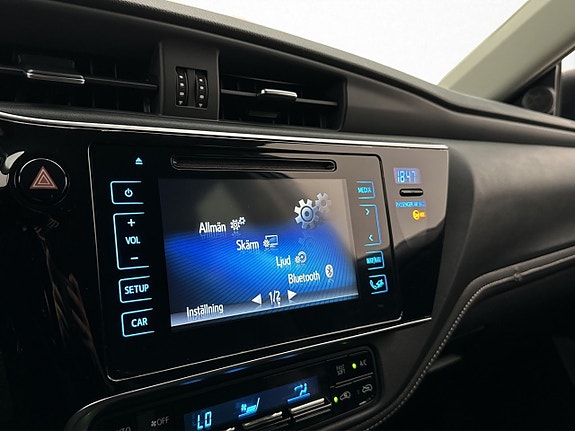 Toyota Auris 20 of 30