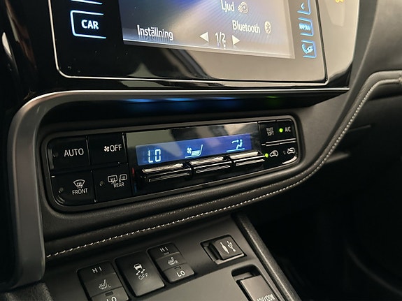Toyota Auris 22 of 30