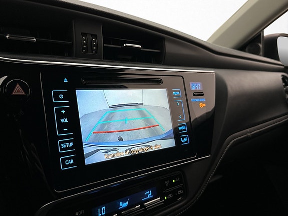 Toyota Auris 19 of 30