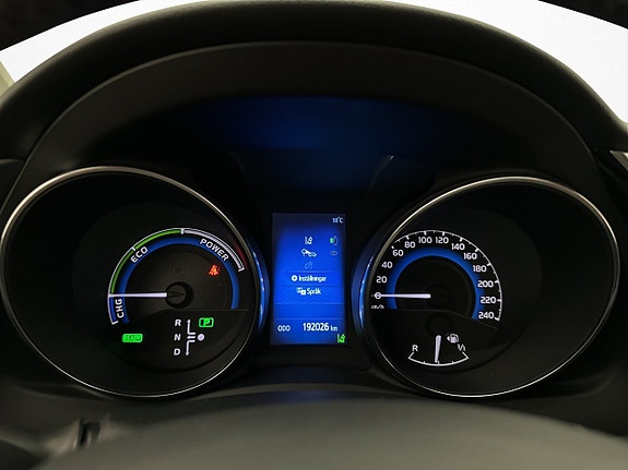 Toyota Auris 15 of 30