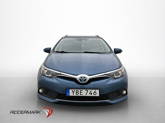 Toyota Auris 2 of 30