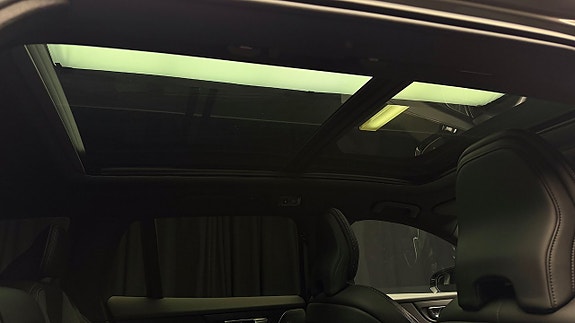 Volvo V60 19 of 30