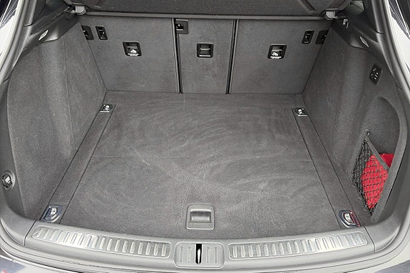 Porsche Macan S 24 of 26