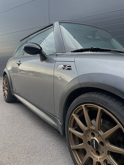 MINI Cooper S 4 of 9