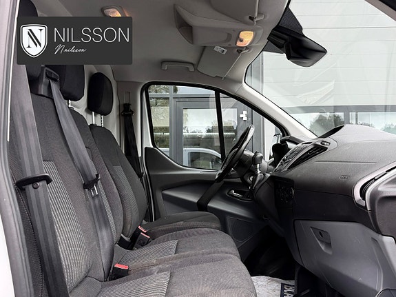 Ford Transit Custom 20 of 30