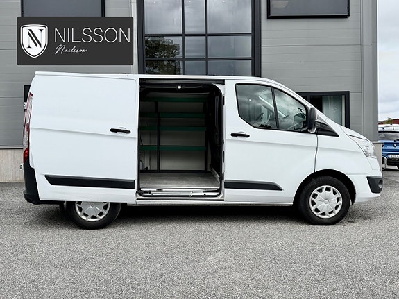 Ford Transit Custom 15 of 30