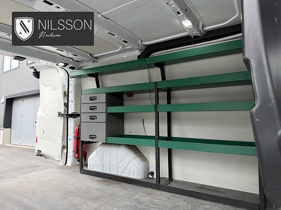 Ford Transit Custom 18 of 30
