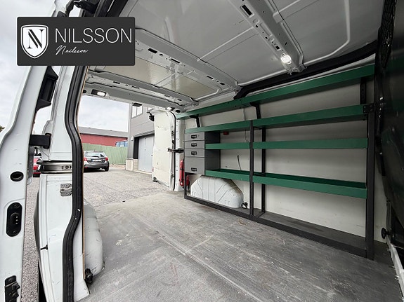 Ford Transit Custom 17 of 30