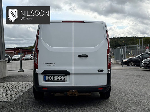Ford Transit Custom 11 of 30