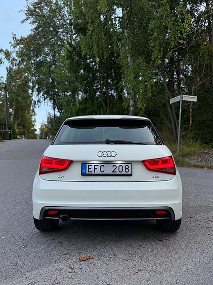 Audi A1 3 of 10