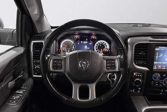 Dodge RAM 1500 18 of 22