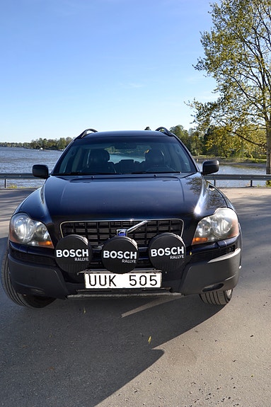 Volvo XC90 3 of 8