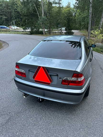 BMW 316i 10 of 16