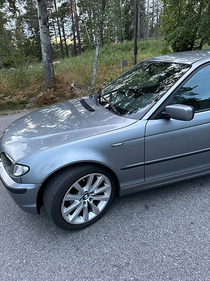 BMW 316i 9 of 16