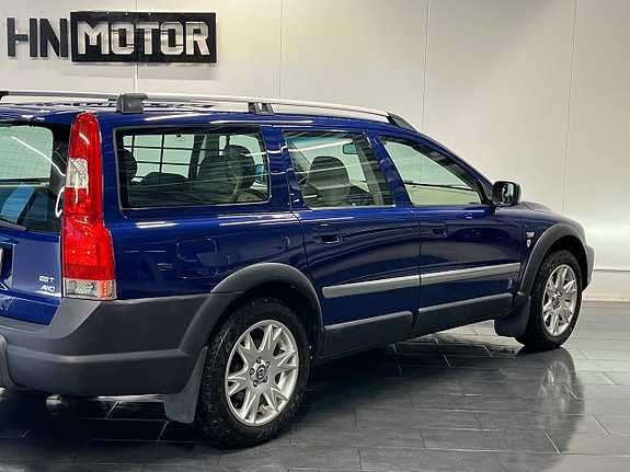 Volvo XC70 9 of 25