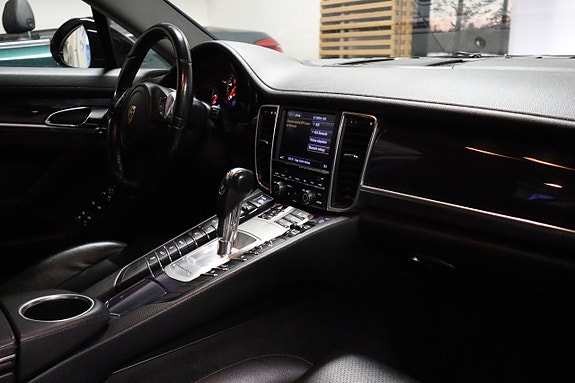 Porsche Panamera 9 of 20
