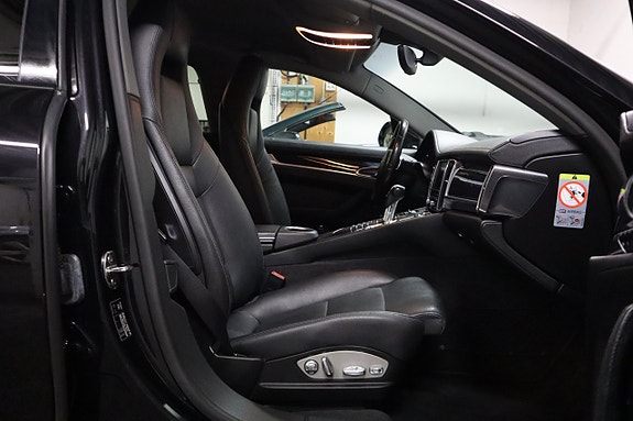 Porsche Panamera 10 of 20