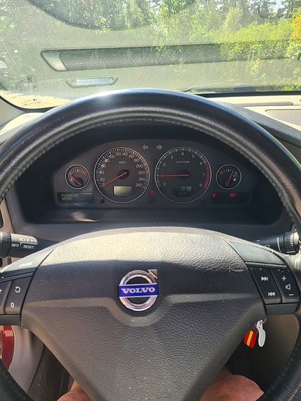 Volvo S60 5 of 6