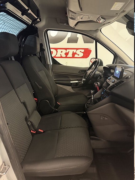Ford Transit Connect 3 of 5
