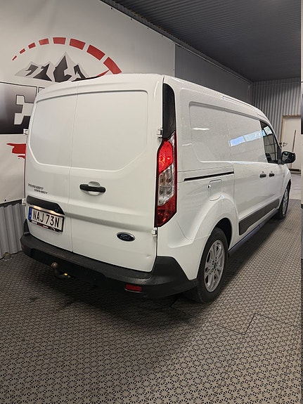 Ford Transit Connect 2 of 5