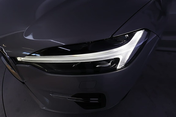 Volvo XC60 10 of 22
