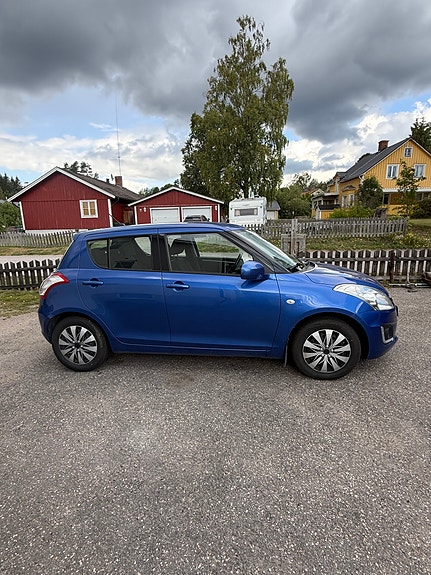 Suzuki Swift 3 of 8