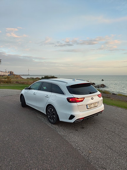 Kia Ceed 3 of 12