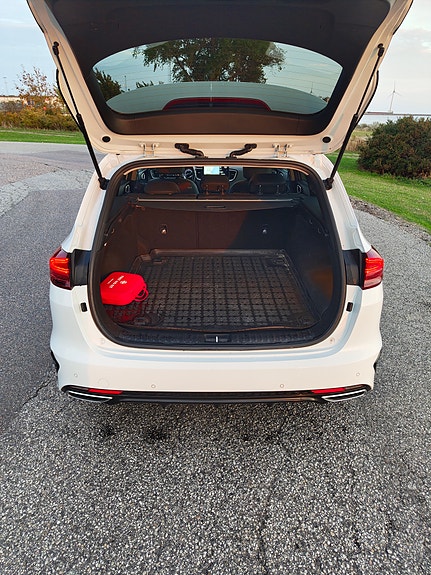 Kia Ceed 8 of 12