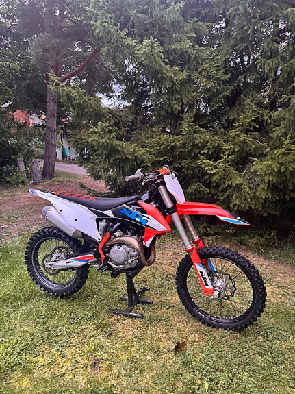 KTM 450 SX-F 2 of 3