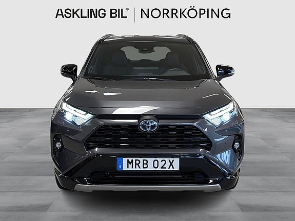 Toyota RAV4 5 of 12