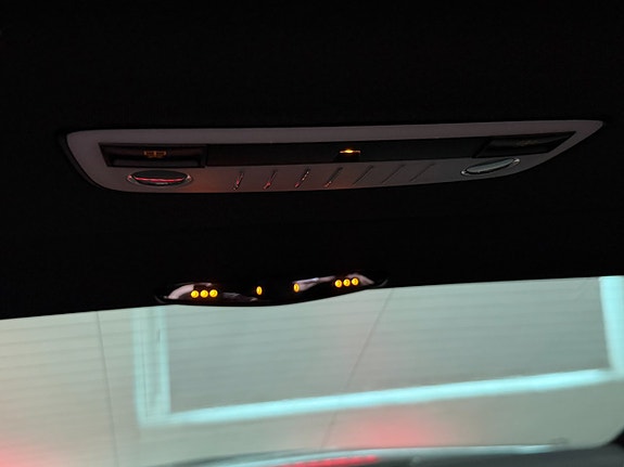 Mercedes-Benz E220 20 of 26