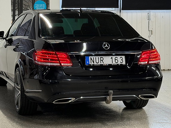 Mercedes-Benz E220 8 of 26