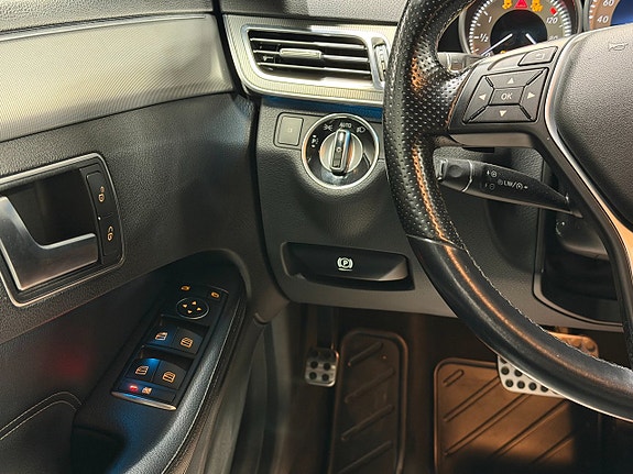 Mercedes-Benz E220 15 of 26