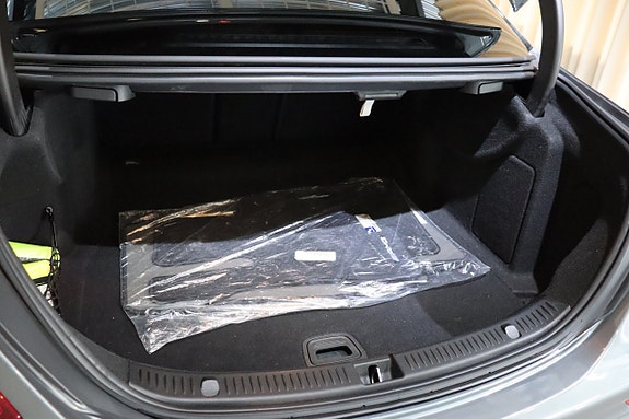 Mercedes-Benz E220 d 10 of 30