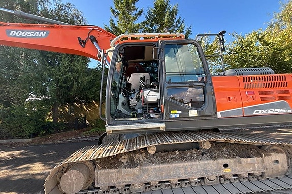 Doosan DX 255 LC-5 6 of 24