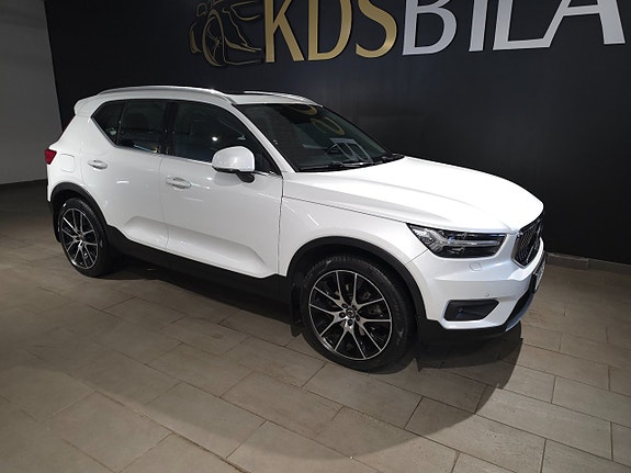 Volvo XC40 6 of 16