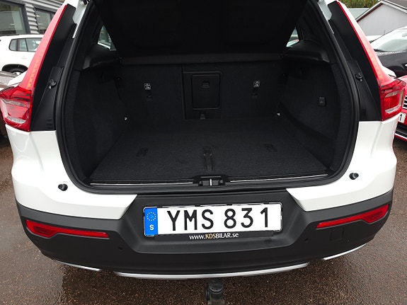 Volvo XC40 16 of 16