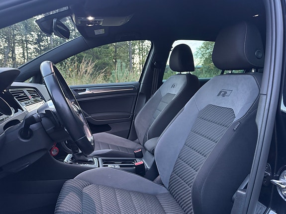 Volkswagen Golf VII 4 of 6