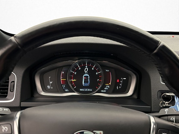 Volvo S60 16 of 29