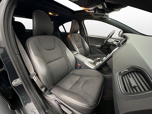 Volvo S60 24 of 29