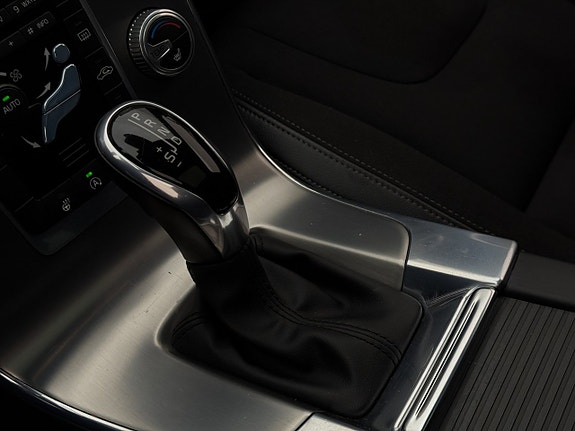 Volvo S60 18 of 29