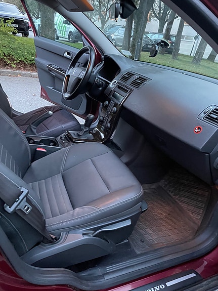 Volvo V50 5 of 7