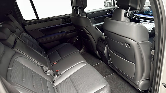 Hyundai Santa Fe 5 of 12