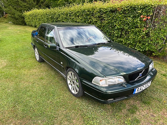 Volvo S70 2 of 12