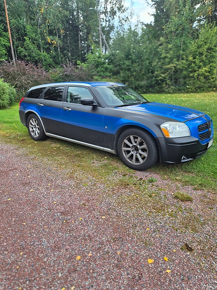 Dodge Magnum 4 of 6