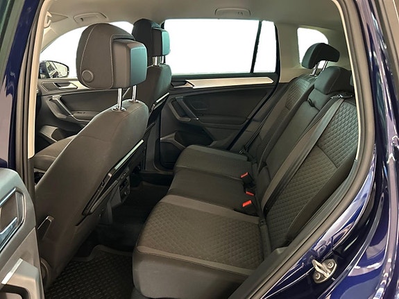 Volkswagen Tiguan 10 of 15