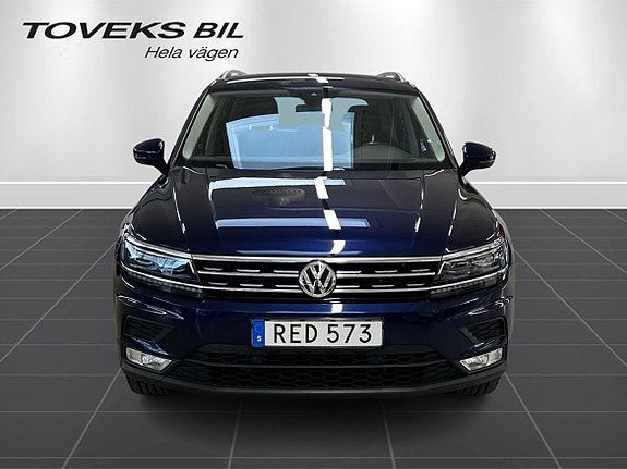 Volkswagen Tiguan 8 of 15