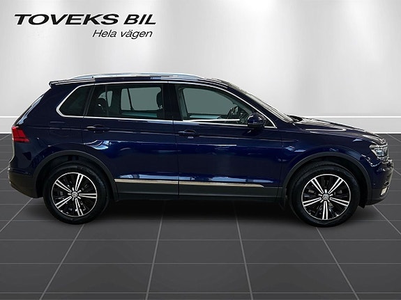 Volkswagen Tiguan 2 of 15