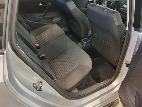 Volkswagen Polo 12 of 14